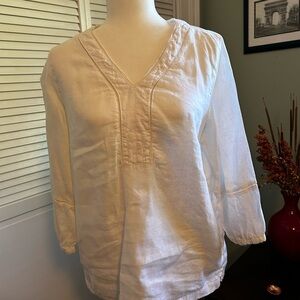 Nice white linen blouse.